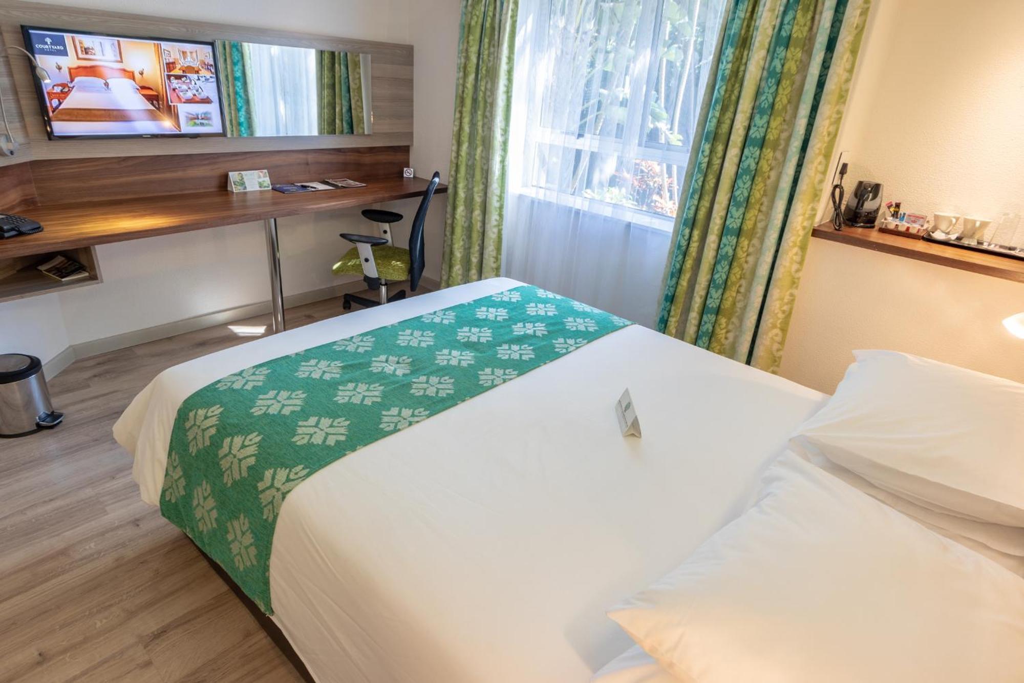 City Lodge Hotel Durban Room photo